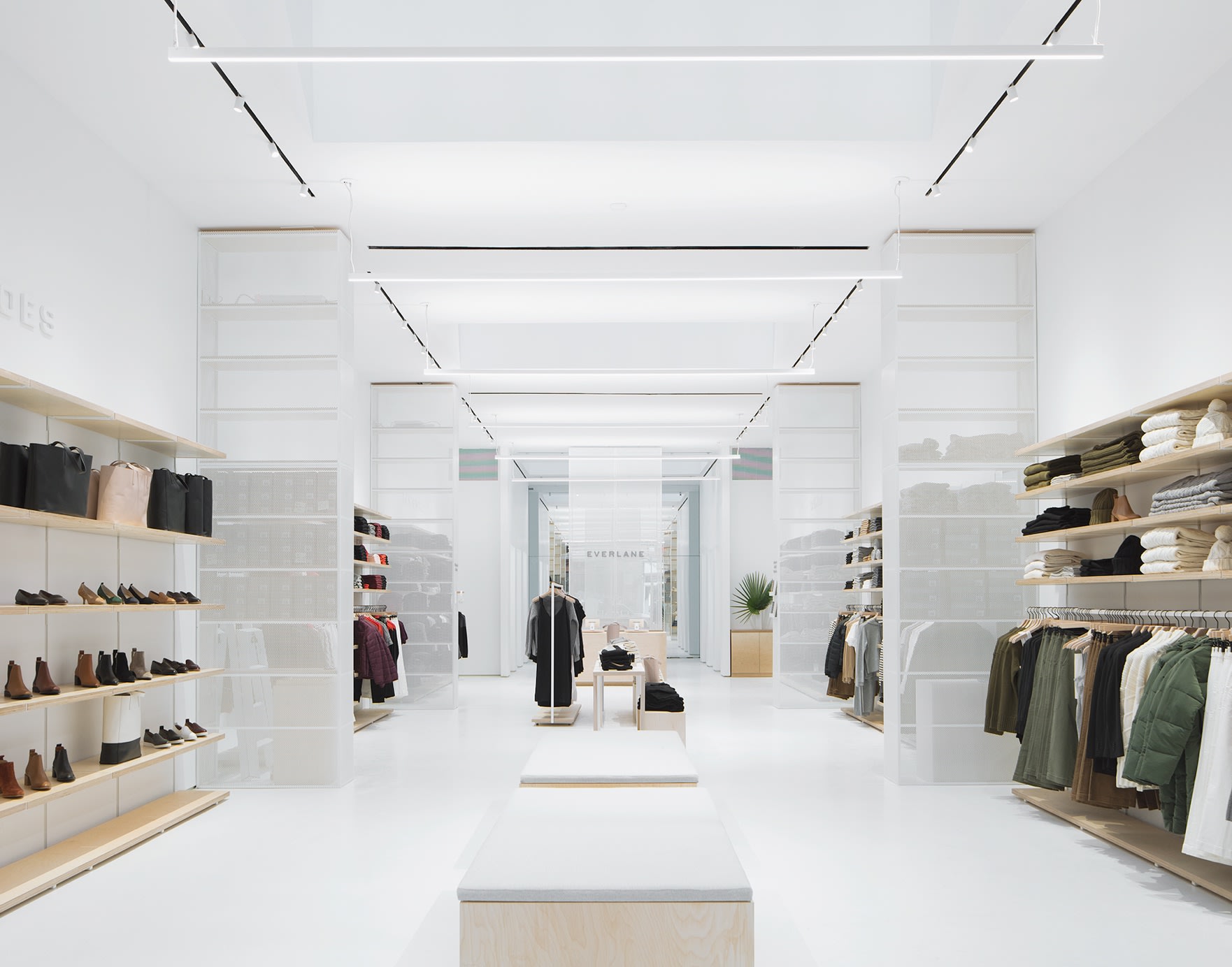 stores like everlane