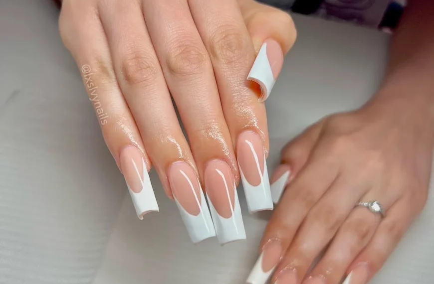 47 White Nail Design Ideas – Classy & Chic